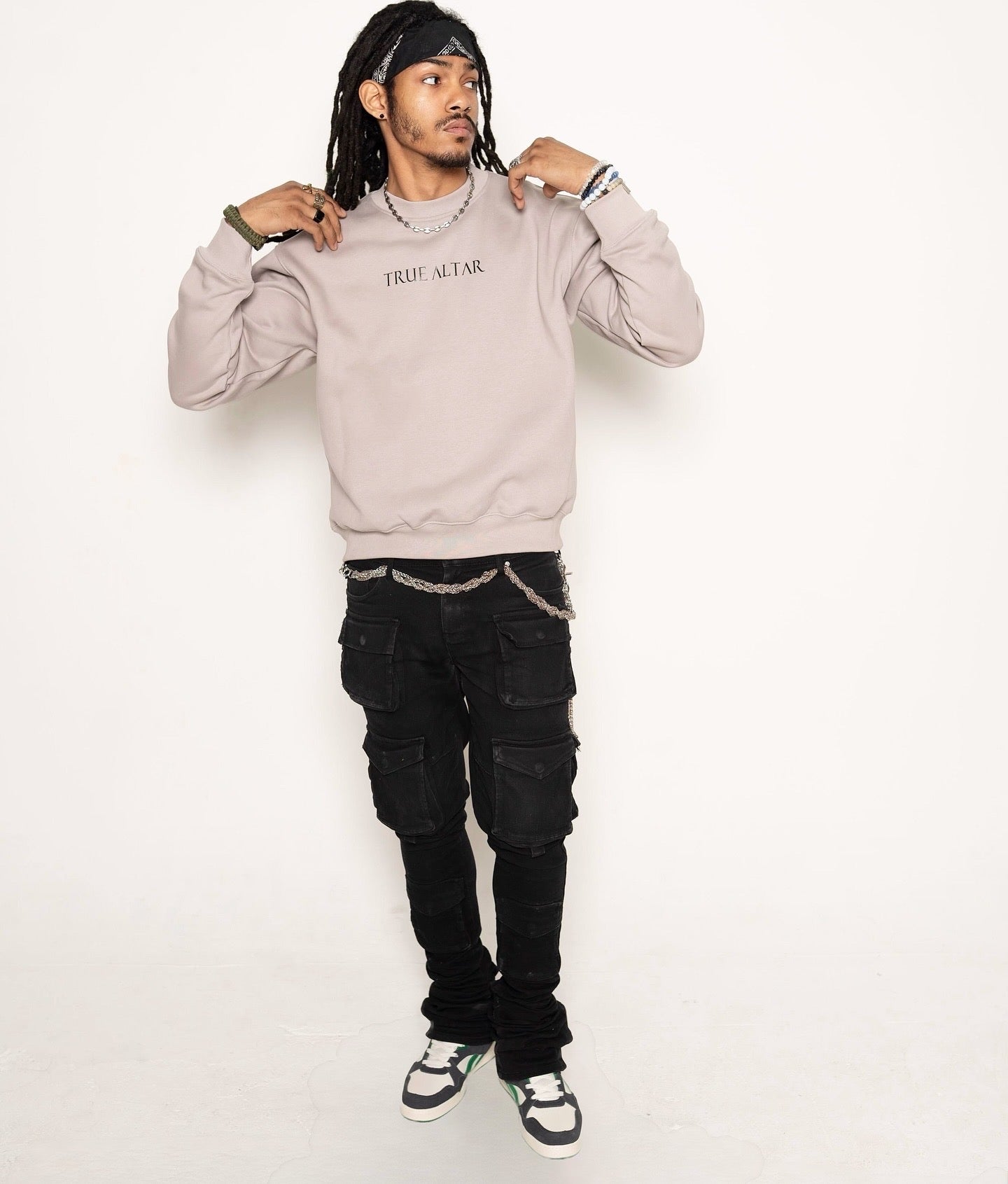 True Altar Essential Crew – Grey