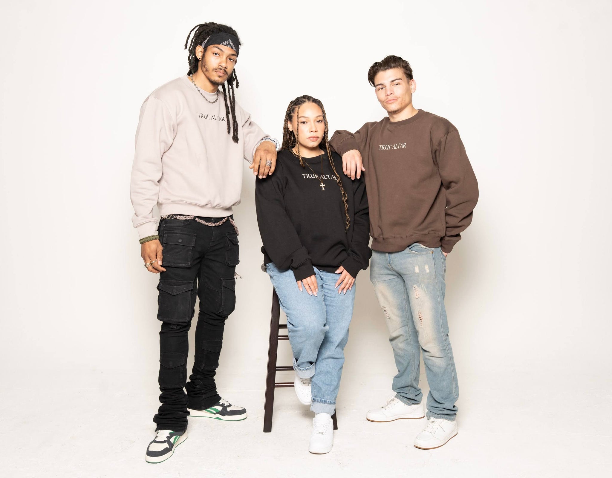 True Altar Essential Crew – Chocolate