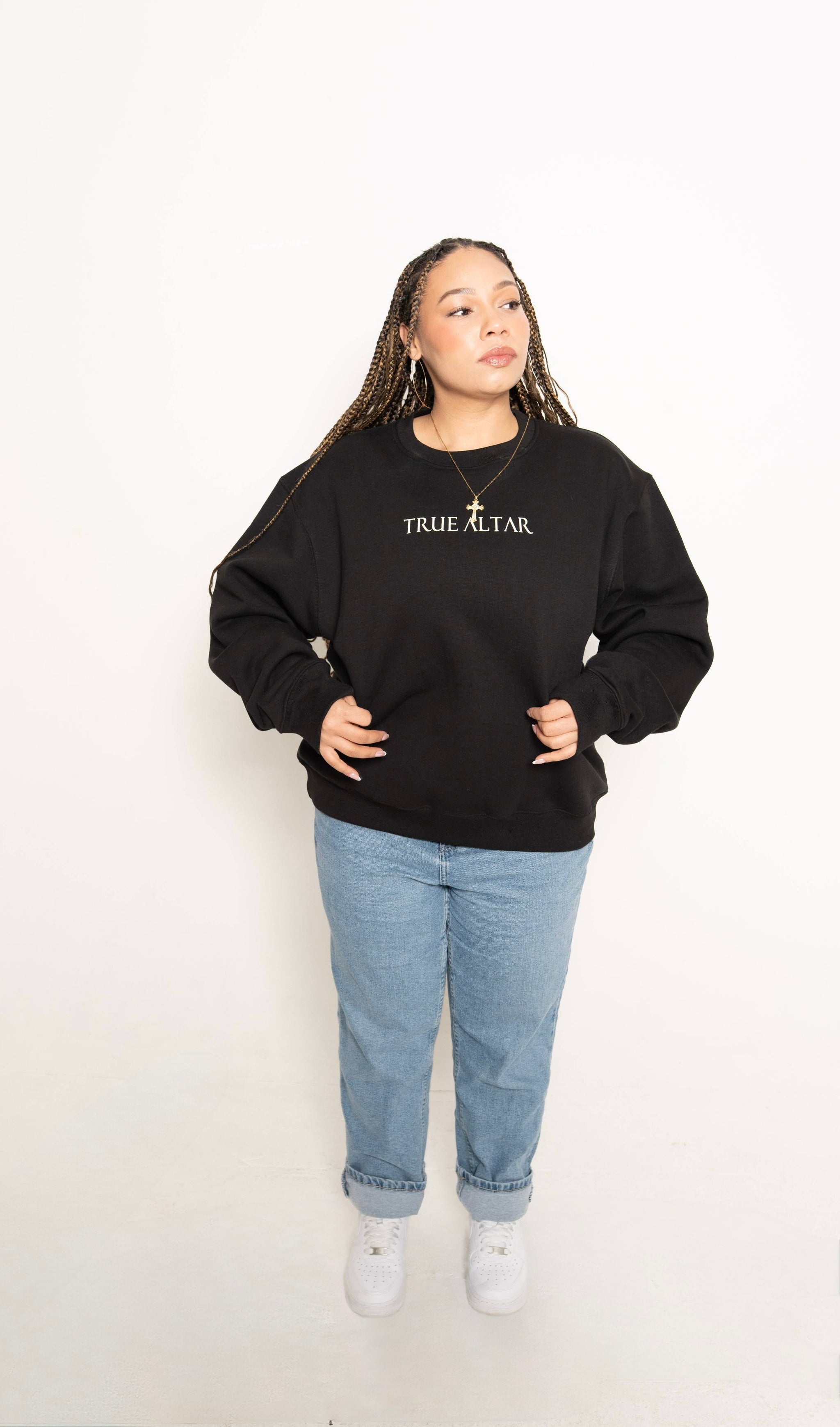 True Altar Essential Crew – Black